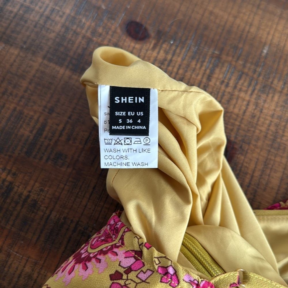 Paisley Print Knot Front Sleeveless Yellow and Pink Maxi Dress Size 4 - Picture 5 of 5